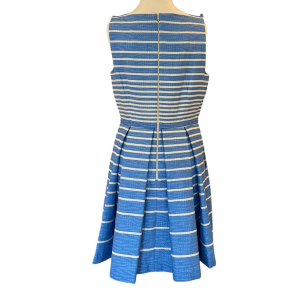 Just…Taylor Fit and Flare Sleeveless Blue and Cream Above The Knee Size 12P - Picture 3 of 14